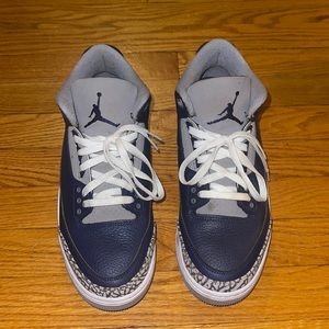 Jordan retro 3 Georgetown Men’s size 9